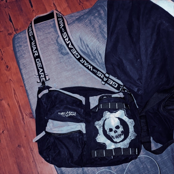 COPY - ISO Gears of War Messenger Bag - Picture 2 of 3